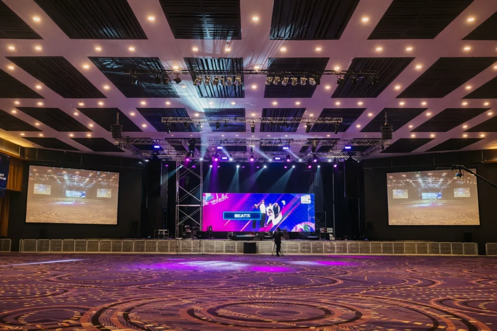 Jasa sewa LED screen videotron profesional Sakata Global Indonesia untuk event indoor dan outdoor dengan tampilan tajam, layar besar, dan kualitas HD premium